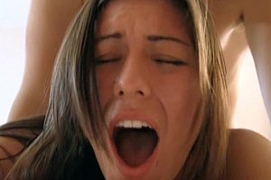 少妇被后进高潮喷水到抽搐