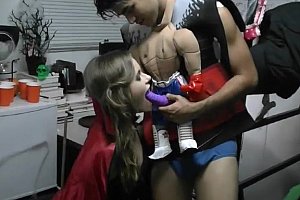 拳交孕妇av videos